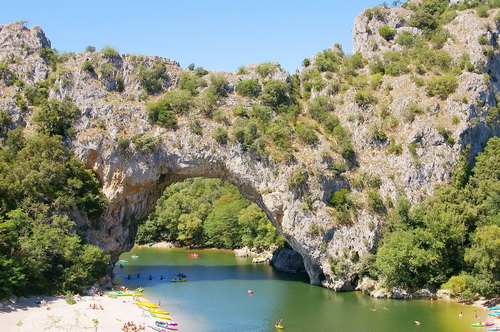 Arc over de rivier